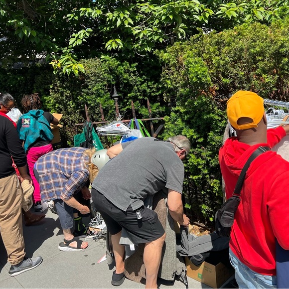 Meet your Posher, Iris - Picture 6 of 8